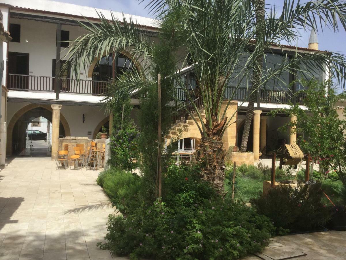 Aphrodite Beachfront Apartment Ghaziveran Buitenkant foto